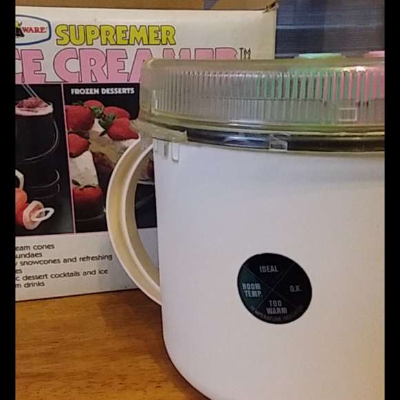 Vintage Supremer Ice Creamer by Nirdic Ware - Picture 5 of 6